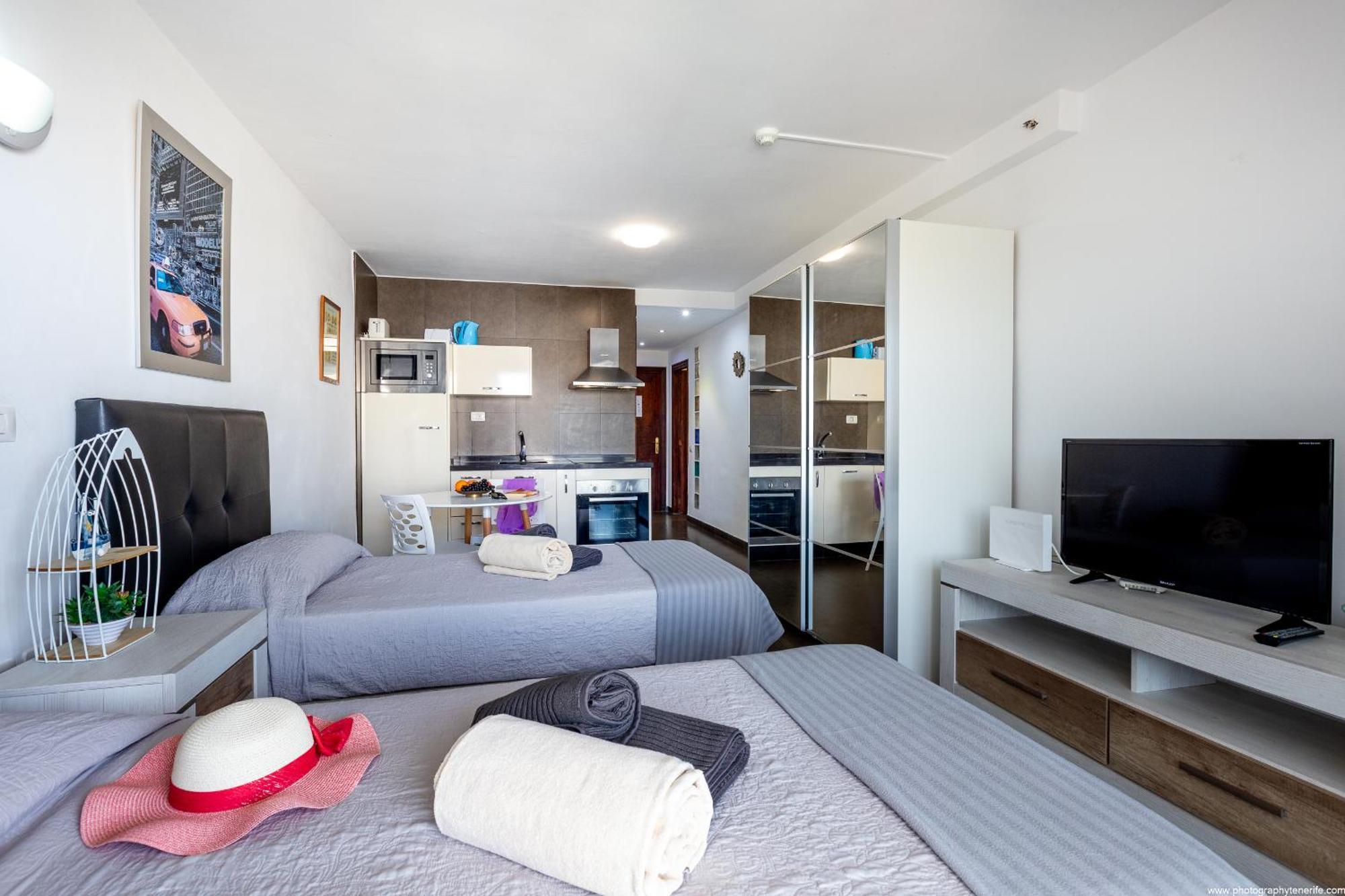 603 Comodoro Studio Beach Front Лос Кристианос Экстерьер фото