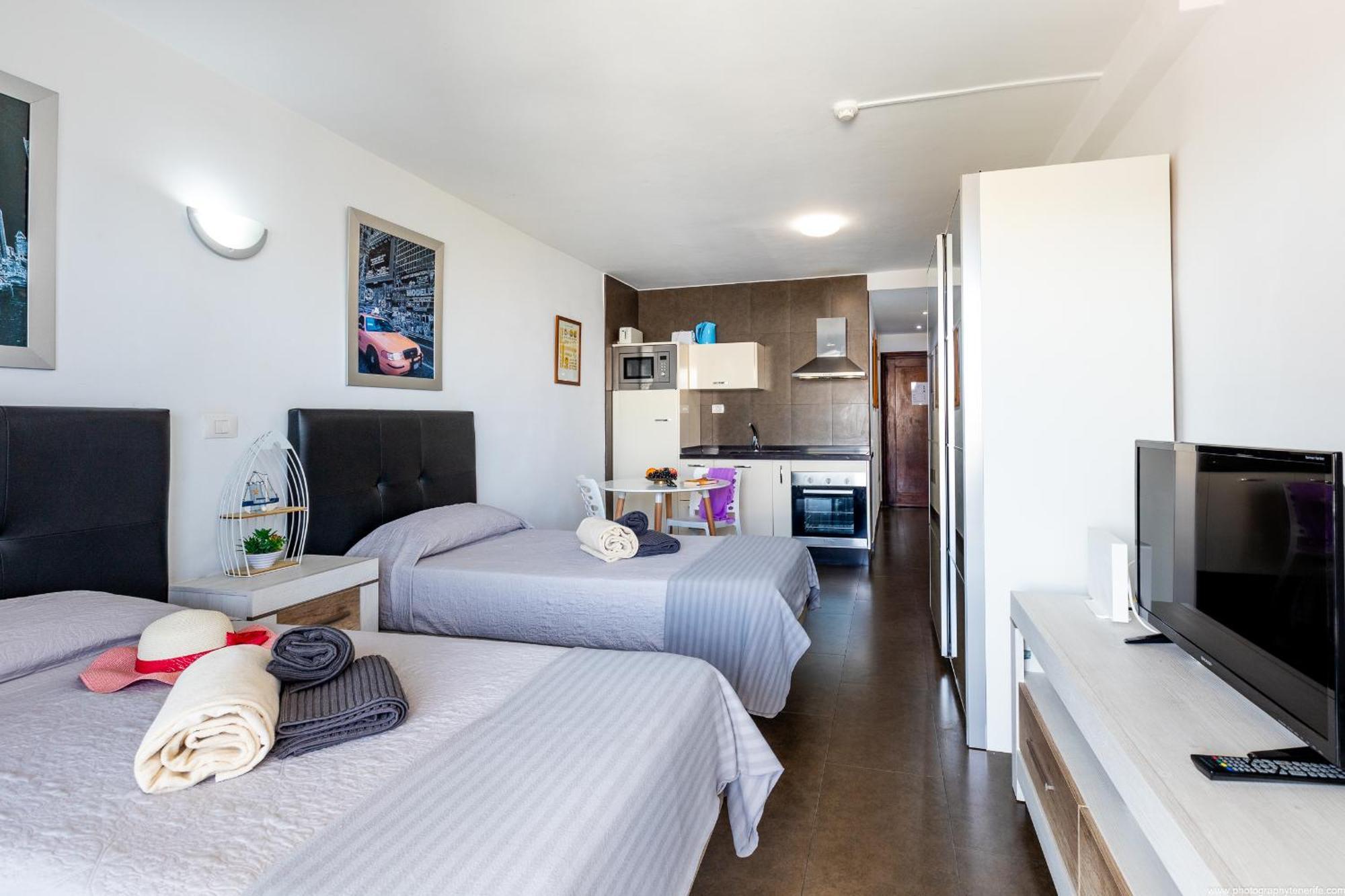 603 Comodoro Studio Beach Front Лос Кристианос Экстерьер фото